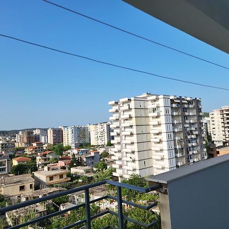 شقة Panorama View Apt, 150M To Beach, 750M Lungo Mare فلورا المظهر الخارجي الصورة
